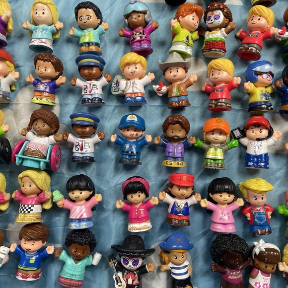Lot Of 102 Fisher Price Little People Figures Toys Disney + Cars - Picture 5 of 9